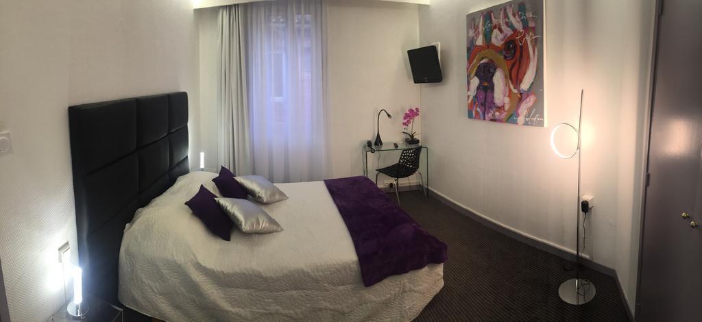 Hotel Le Capitole Toulouse Room photo